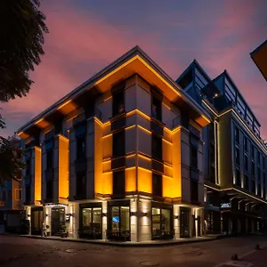 Otel Ravi